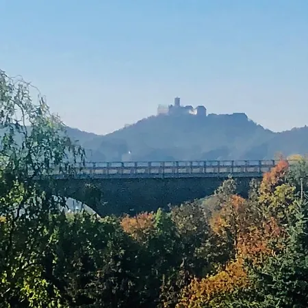 Schoene Ruhige - In Mit Kamin - Nahe Karolinentalbruecke - Hund Ja *