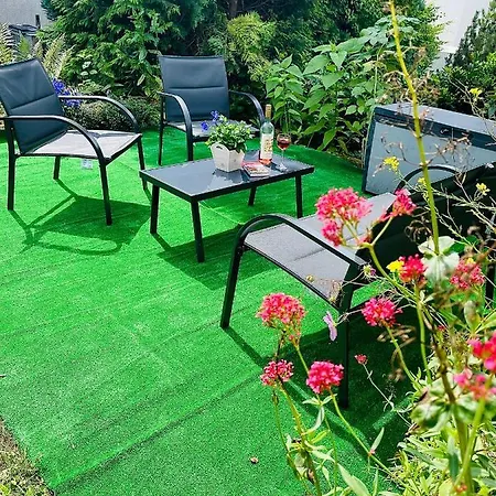 - Kamin & Garten - Hunde Willkommen *